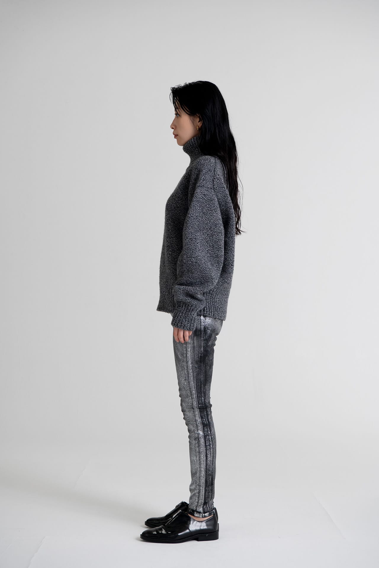 Turtle Neck Knit Sweater Magpie