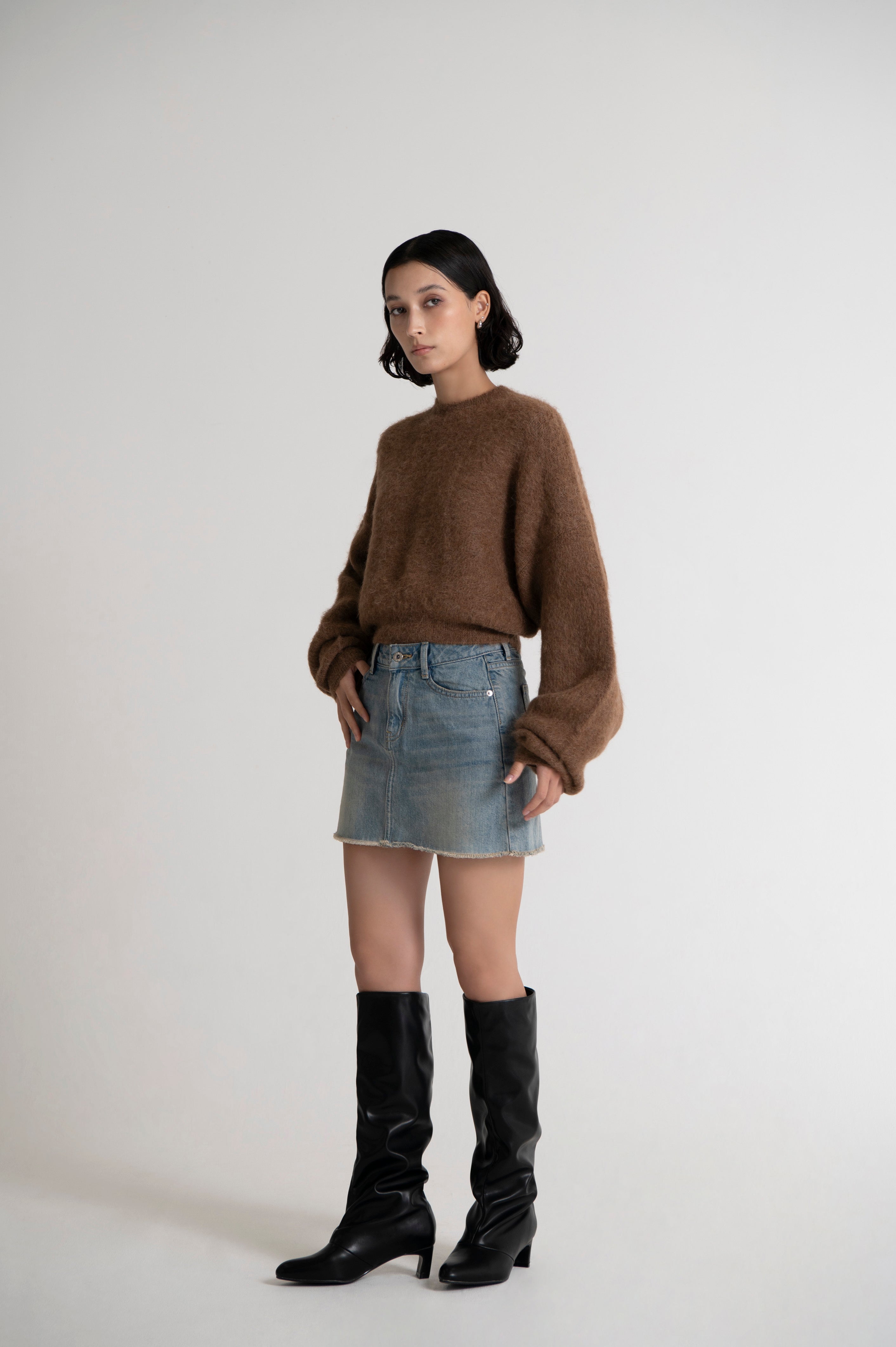 Short Torrent Crew Neck Light Brown