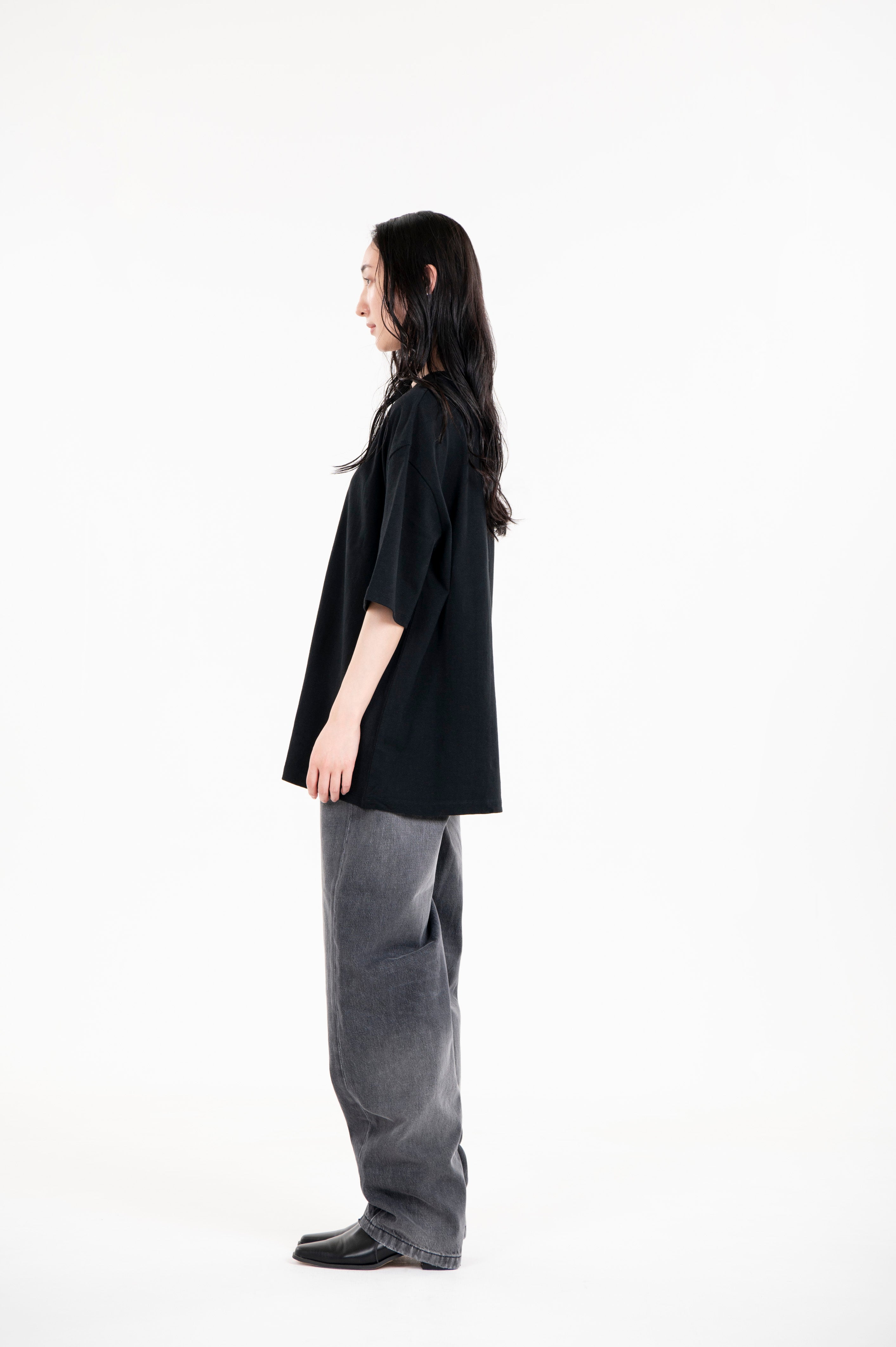 TSURIAMI UNISEX OVERSIZED TEE BLACK