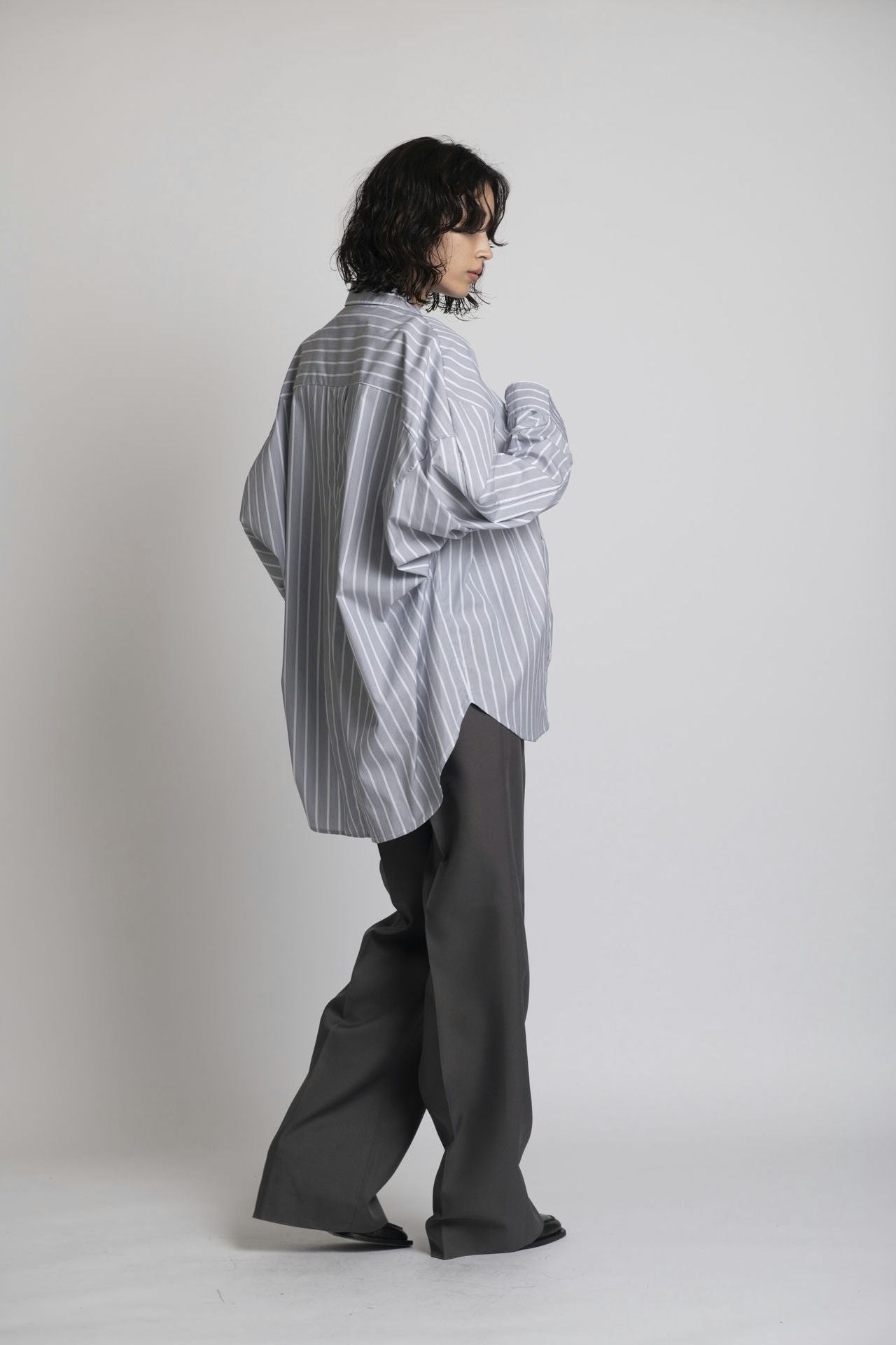 Boyfriend Shirt - Grey Stripe Model Back