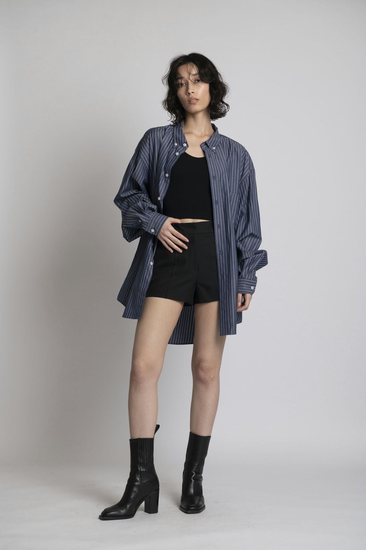 Oversized Shirt - Navy Stripe Model full front