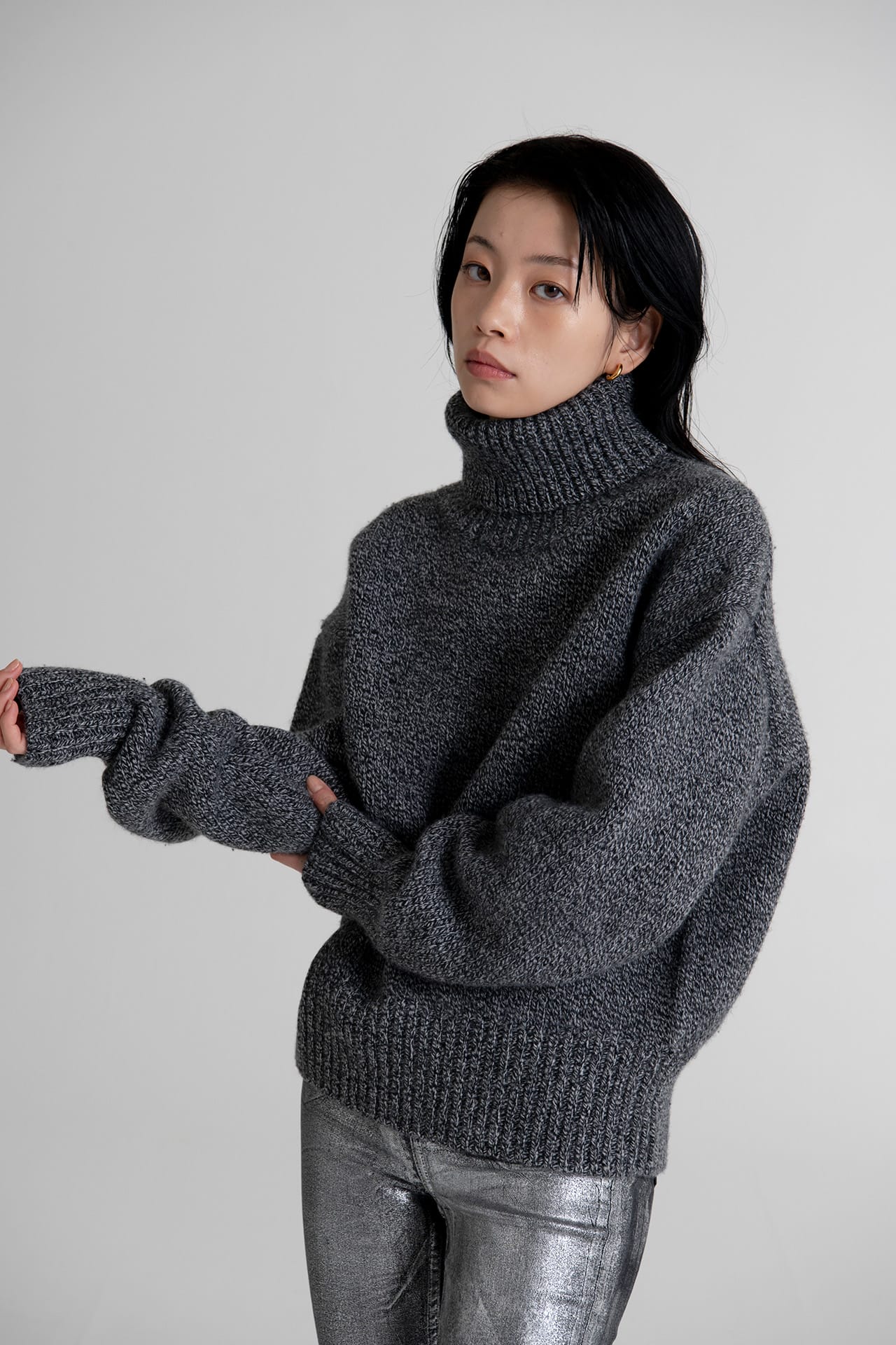 Turtle Neck Knit Sweater