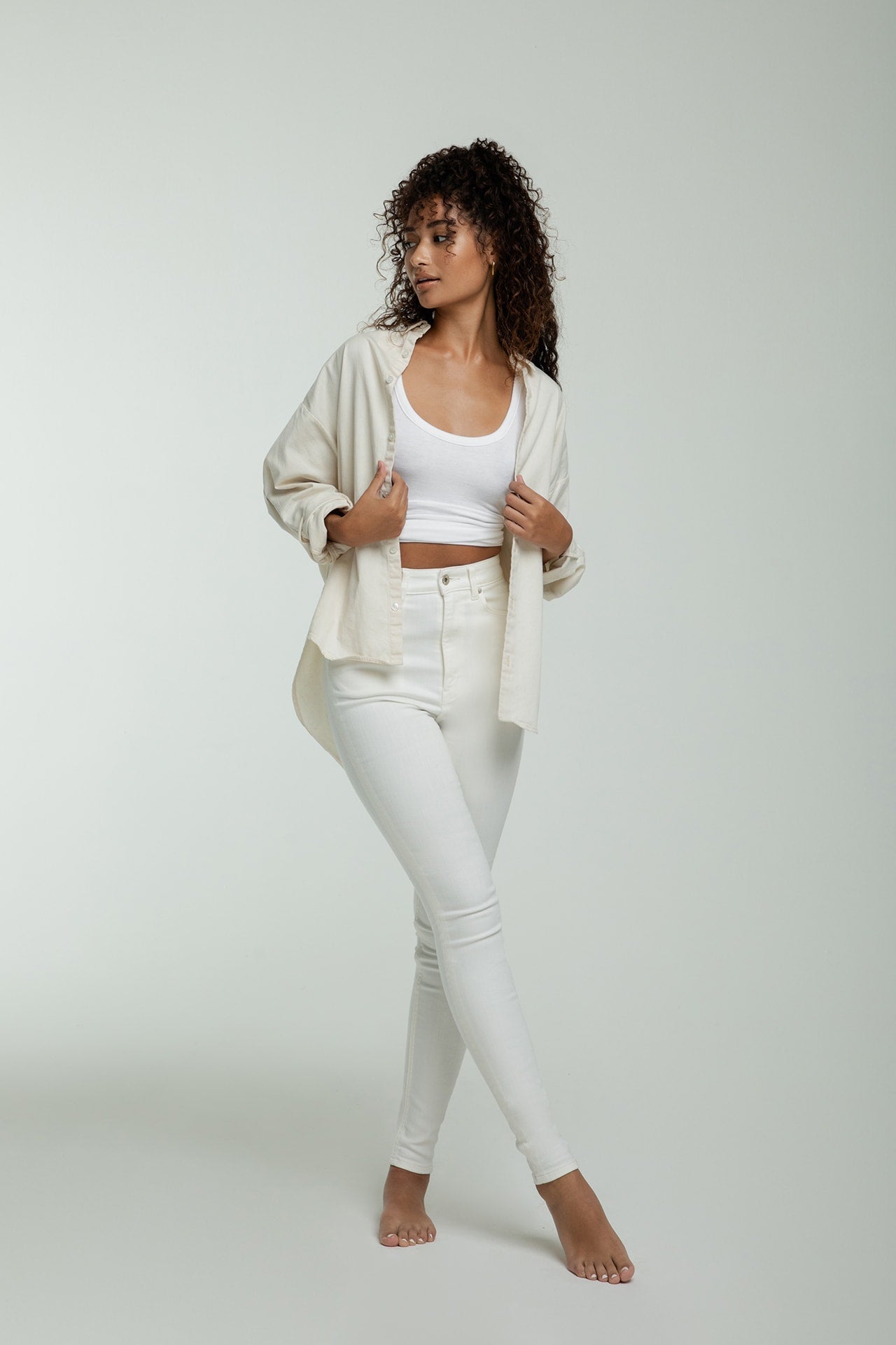 High Rise Skinny - White Model front 2