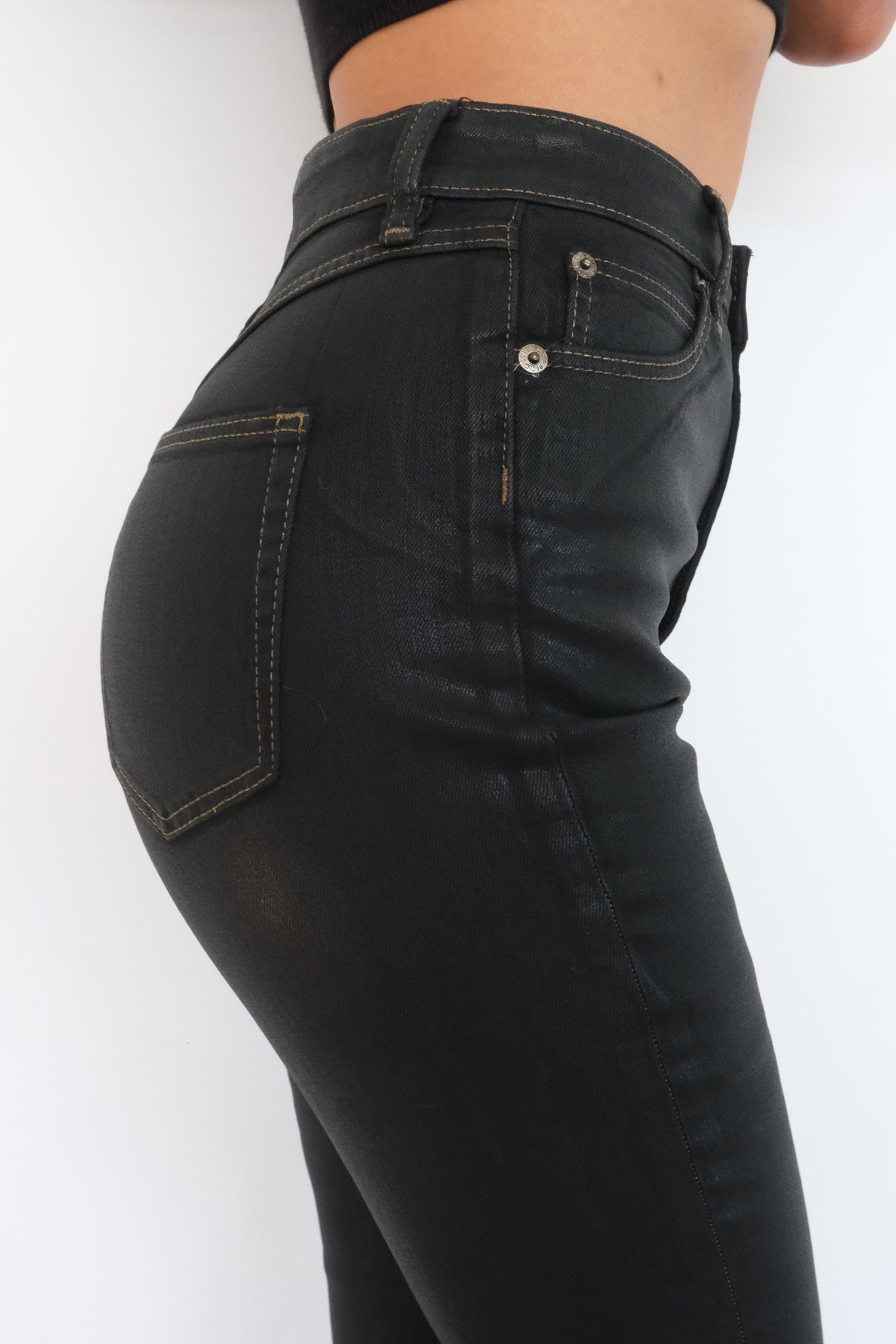 Coated High Rise Skinny Coated - Black Model side close up